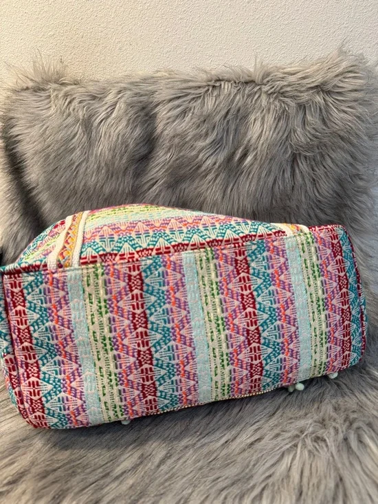 NWT America & Beyond Multicolor Embroidered Tote with Zip Pouch Set - Picture 12 of 13